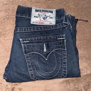 Men’s skinny pair of True Religion Jeans! Size 31!